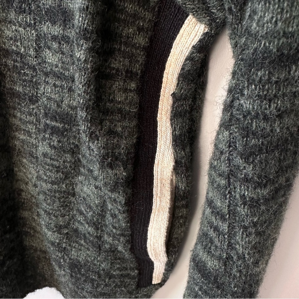 Milwaukee Knits Vintage 50s 60s  Sz M Wool Orlon Sweater Pockets Cricket Vneck - Picture 4 of 15